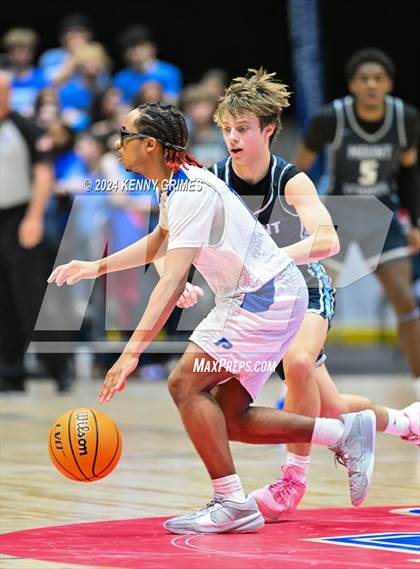 Thumbnail 2 in Mount Vernon vs. Paideia (GHSA A Division 1 Championship)  photogallery.