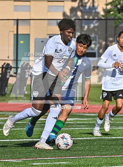 Thumbnail 1 in Regis Groff vs Kennedy photogallery.