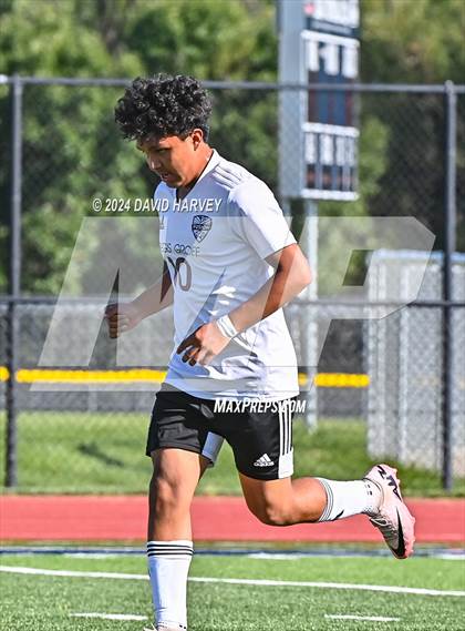 Thumbnail 2 in Regis Groff vs Kennedy photogallery.