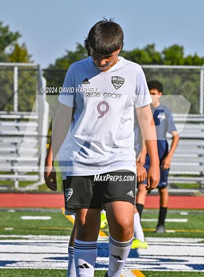 Thumbnail 3 in Regis Groff vs Kennedy photogallery.