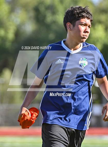 Thumbnail 2 in Regis Groff vs Kennedy photogallery.