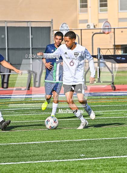 Thumbnail 1 in Regis Groff vs Kennedy photogallery.