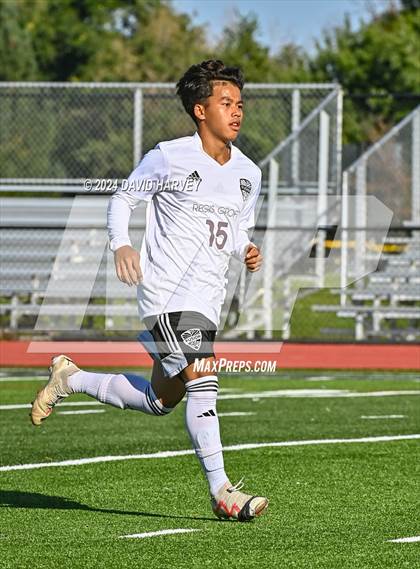 Thumbnail 2 in Regis Groff vs Kennedy photogallery.