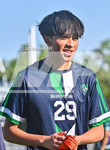 Thumbnail 2 in Regis Groff vs Kennedy photogallery.