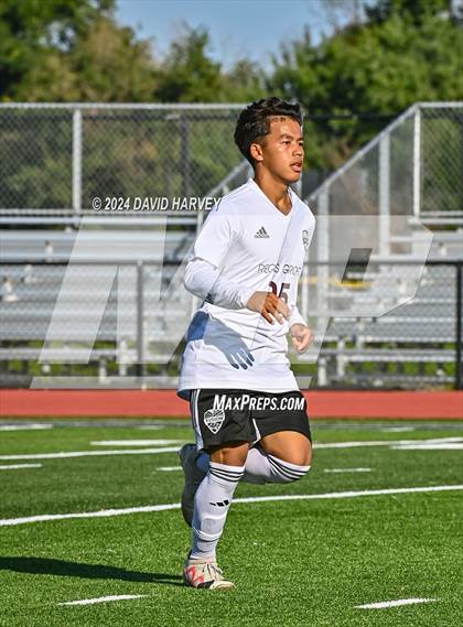 Thumbnail 3 in Regis Groff vs Kennedy photogallery.