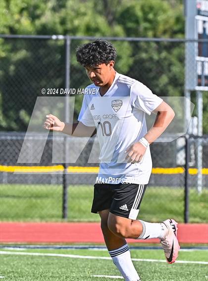 Thumbnail 3 in Regis Groff vs Kennedy photogallery.