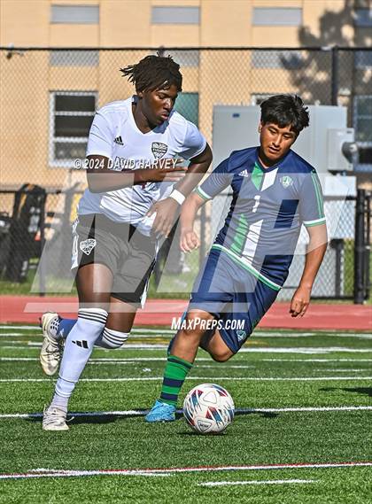Thumbnail 2 in Regis Groff vs Kennedy photogallery.