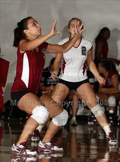 Thumbnail 2 in Tomball vs. Cy-Fair (Nike Volleyball Classic) photogallery.