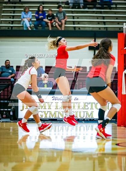 Thumbnail 2 in Canyon vs MacArthur [Douglas]  photogallery.