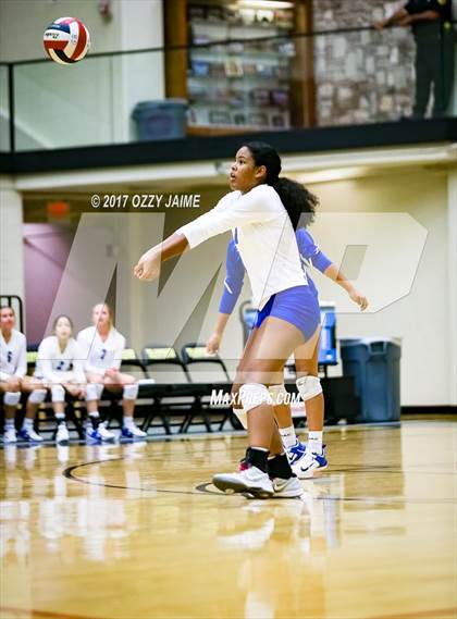 Thumbnail 3 in Canyon vs MacArthur [Douglas]  photogallery.