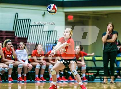 Thumbnail 2 in Canyon vs MacArthur [Douglas]  photogallery.
