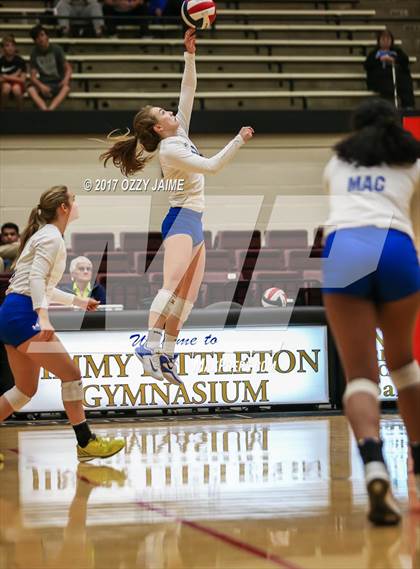 Thumbnail 3 in Canyon vs MacArthur [Douglas]  photogallery.