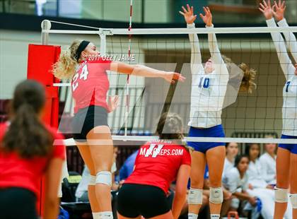 Thumbnail 1 in Canyon vs MacArthur [Douglas]  photogallery.