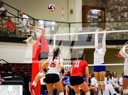 Thumbnail 2 in Canyon vs MacArthur [Douglas]  photogallery.