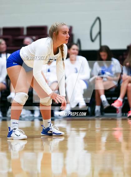 Thumbnail 2 in Canyon vs MacArthur [Douglas]  photogallery.