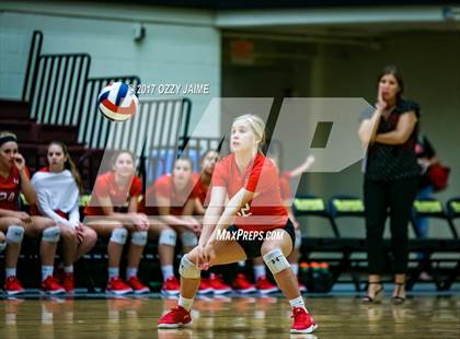 Thumbnail 1 in Canyon vs MacArthur [Douglas]  photogallery.
