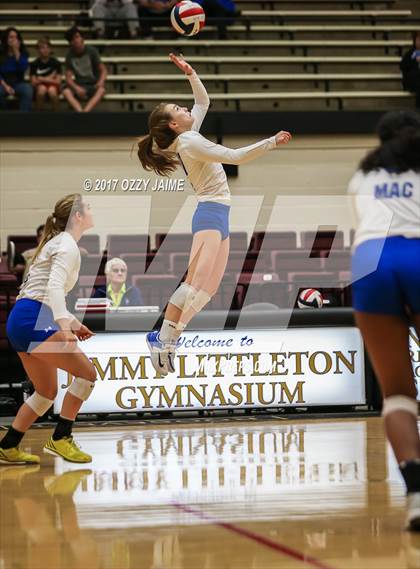 Thumbnail 2 in Canyon vs MacArthur [Douglas]  photogallery.