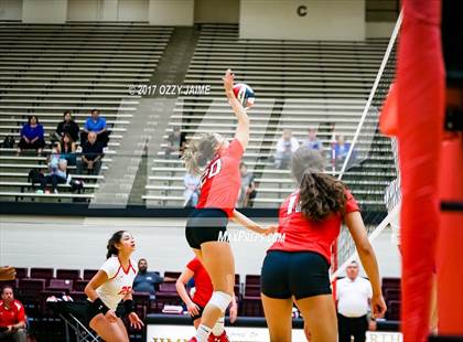 Thumbnail 2 in Canyon vs MacArthur [Douglas]  photogallery.