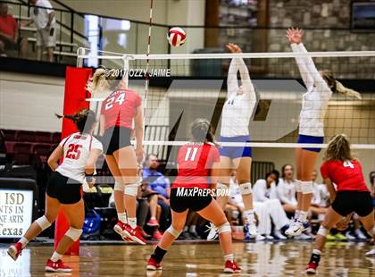 Thumbnail 3 in Canyon vs MacArthur [Douglas]  photogallery.