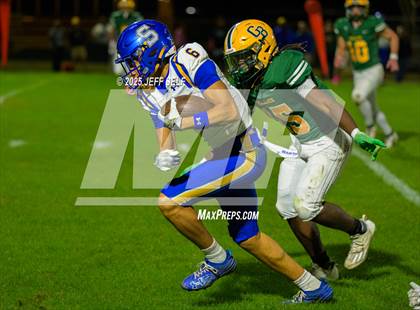 Thumbnail 2 in Oscar Smith @ Great Bridge photogallery.