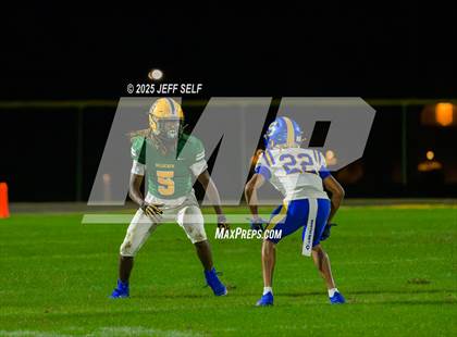 Thumbnail 3 in Oscar Smith @ Great Bridge photogallery.