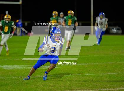 Thumbnail 2 in Oscar Smith @ Great Bridge photogallery.