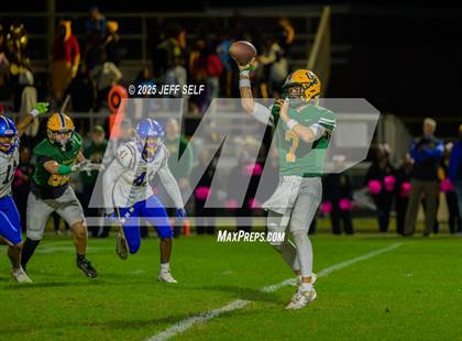 Thumbnail 3 in Oscar Smith @ Great Bridge photogallery.