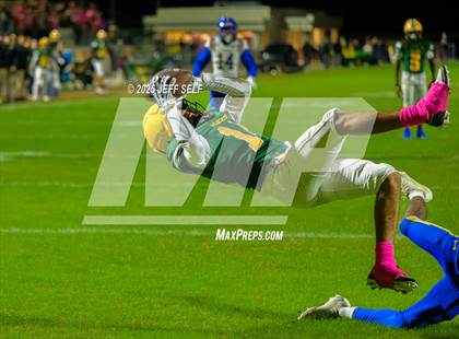 Thumbnail 3 in Oscar Smith @ Great Bridge photogallery.