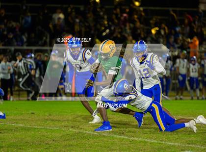 Thumbnail 2 in Oscar Smith @ Great Bridge photogallery.