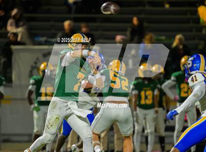 Thumbnail 1 in Oscar Smith @ Great Bridge photogallery.