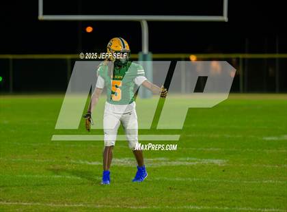 Thumbnail 1 in Oscar Smith @ Great Bridge photogallery.