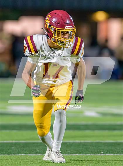 Thumbnail 1 in Science Hill vs. Green Hill (6A Second Round) photogallery.