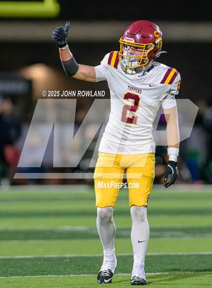 Thumbnail 2 in Science Hill vs. Green Hill (6A Second Round) photogallery.