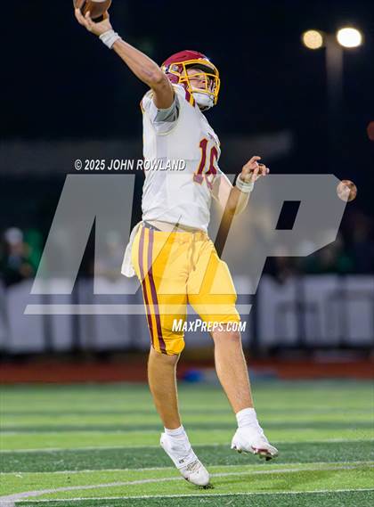 Thumbnail 1 in Science Hill vs. Green Hill (6A Second Round) photogallery.