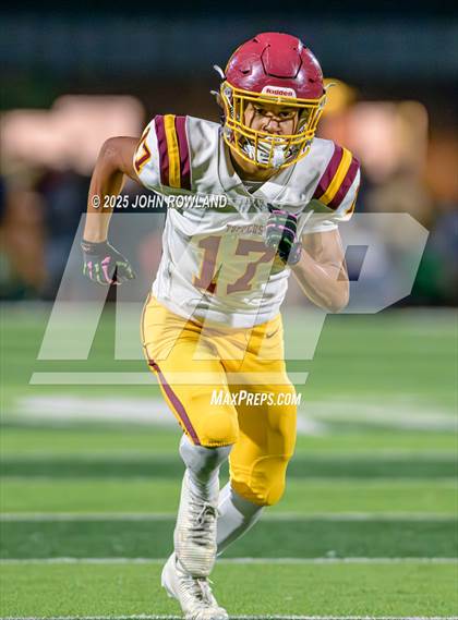 Thumbnail 3 in Science Hill vs. Green Hill (TSSAA 6A Round 2) photogallery.