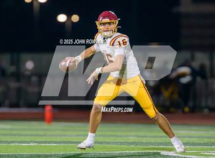 Thumbnail 3 in Science Hill vs. Green Hill (6A Second Round) photogallery.