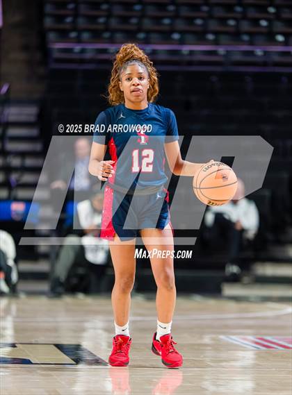 Thumbnail 3 in Terry Sanford vs Western Alamance (NCHSAA 3A Regional Final) photogallery.