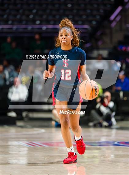 Thumbnail 2 in Terry Sanford vs Western Alamance (NCHSAA 3A Regional Final) photogallery.