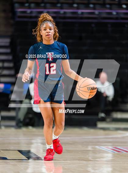 Thumbnail 2 in Terry Sanford vs Western Alamance (NCHSAA 3A Regional Final) photogallery.