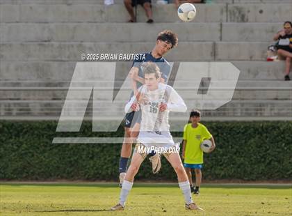 Thumbnail 1 in Kapa'a vs Kamehameha Hawai'i (HHSAA Division 2 Final) photogallery.