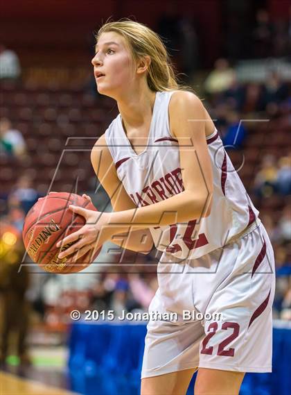 Thumbnail 2 in Thomaston vs Canton (CIAC Class S Final) photogallery.