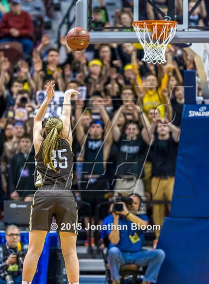 Thumbnail 1 in Thomaston vs Canton (CIAC Class S Final) photogallery.