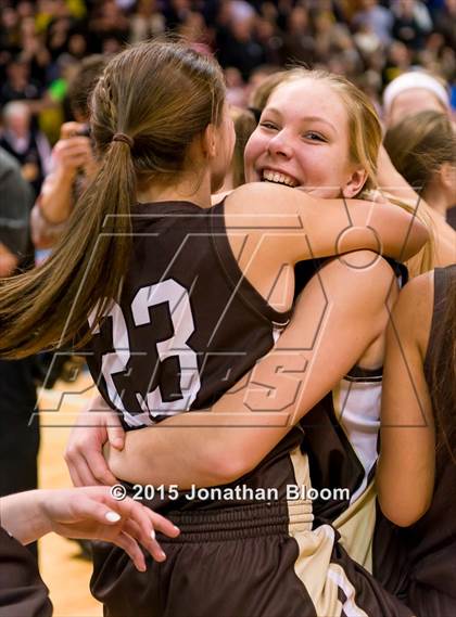 Thumbnail 3 in Thomaston vs Canton (CIAC Class S Final) photogallery.