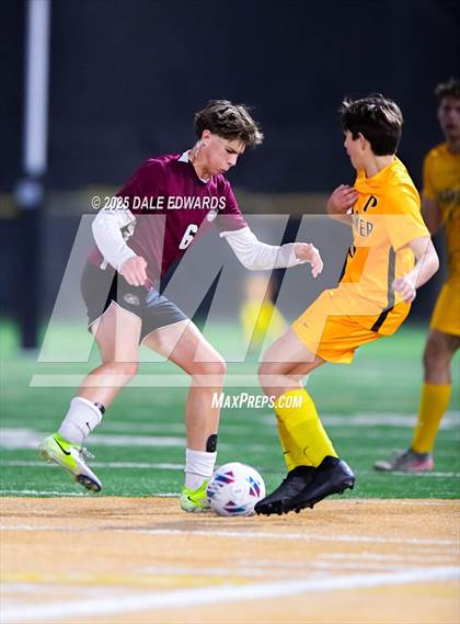 Thumbnail 3 in Francis Parker vs Classical Academy photogallery.