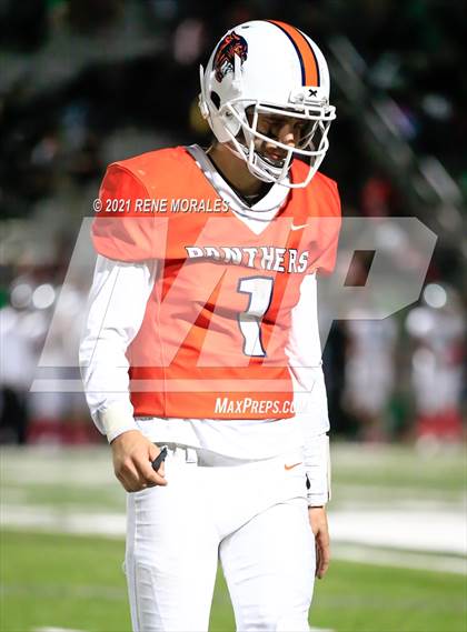 Thumbnail 3 in Polytechnic vs Monrovia photogallery.
