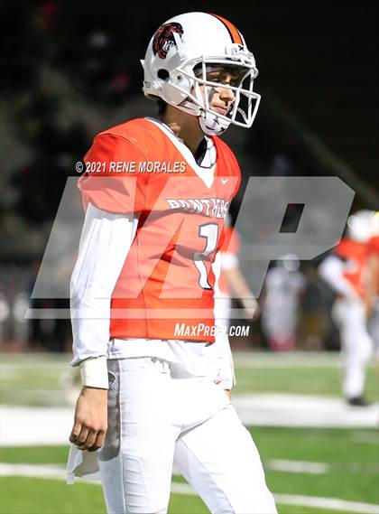 Thumbnail 1 in Polytechnic vs Monrovia photogallery.