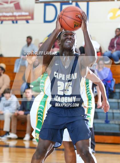 Thumbnail 3 in Cape Fear Academy vs Summerville (Rotary Roundball Classic) photogallery.