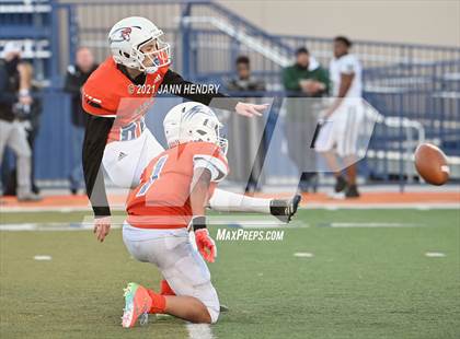 Thumbnail 3 in Graham-Kapowsin vs. Collins Hill (Geico Bowl) photogallery.