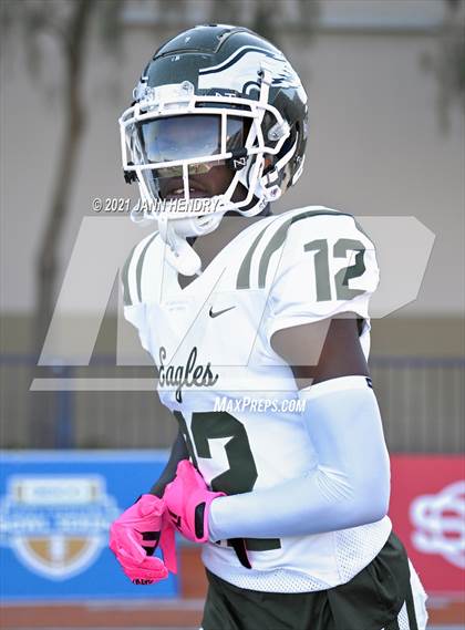 Thumbnail 3 in Graham-Kapowsin vs. Collins Hill (Geico Bowl) photogallery.