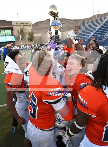 Thumbnail 2 in Graham-Kapowsin vs. Collins Hill (Geico Bowl) photogallery.